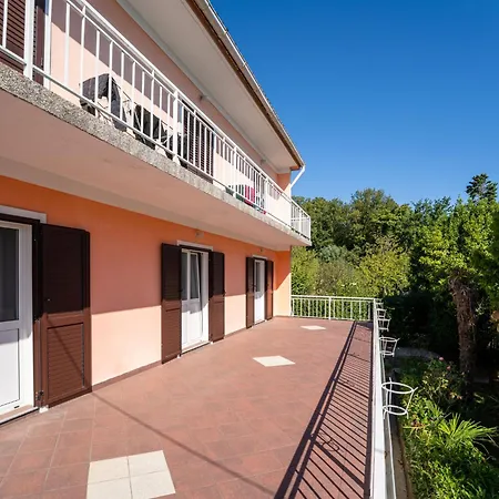 Franjo By Interhome